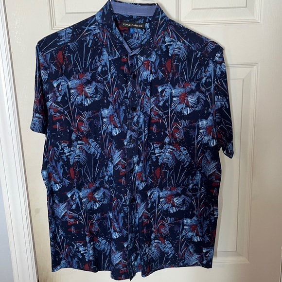Vince Camuto Short Sleeve Button Down - Picture 1 of 3